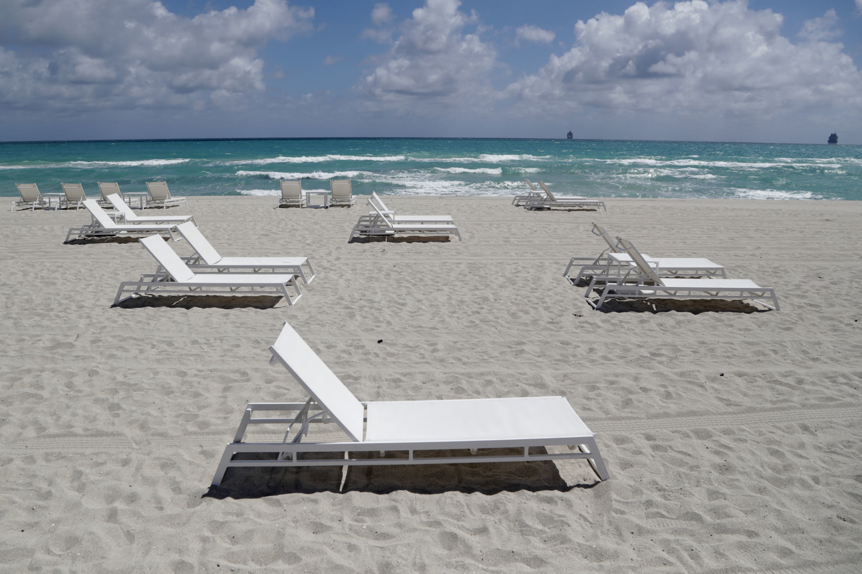 APTOPIX Virus Outbreak Florida